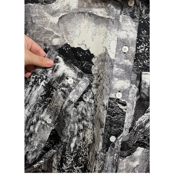 Burberry Women’s Chava Dreamscape Print Silk Oversized Shirt Size 8 - Picture 2 of 7